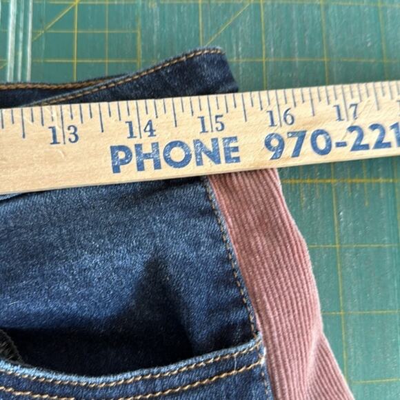 C'est Toi Black Label Women's Denim Corduroy Blue Jeans sz 30 Straight Leg - Picture 4 of 6